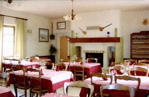 Hotel Chastrusse Nadaillac-de-Rouge 외부 사진